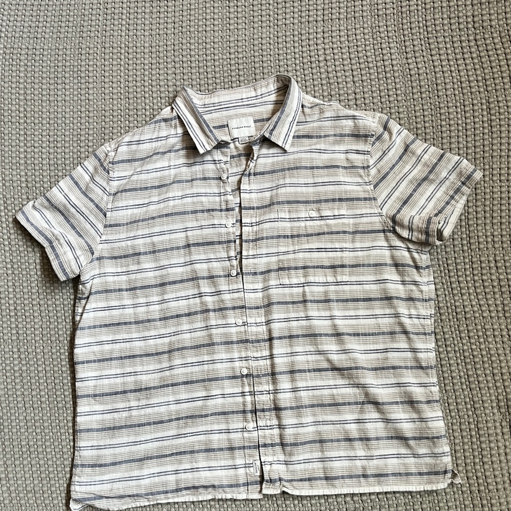 Mens American Eagle Outfitters Beige and Gray Short Sleeve Striped Shirt